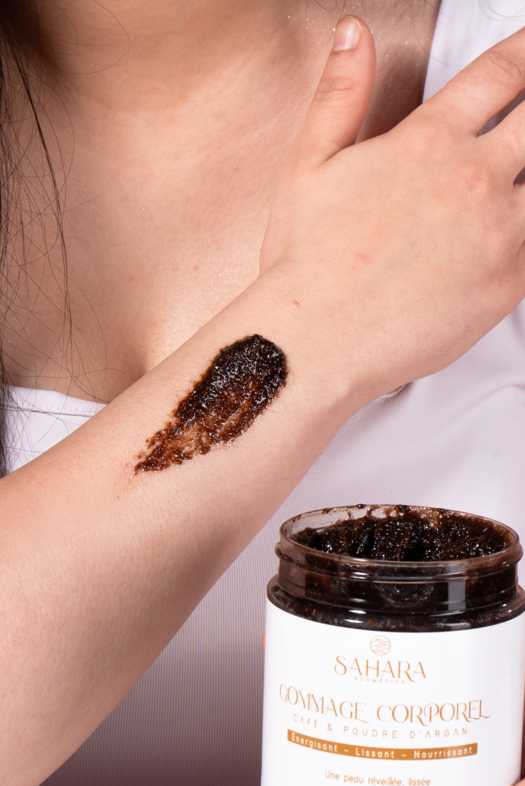 Gommage corporel Café et poudre d'Argan 300ml – Image 2